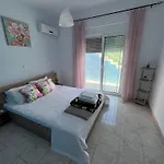 Bella's House *