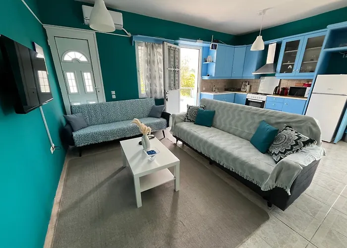 Bella's House Теологос