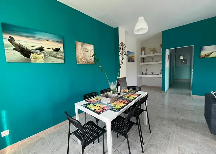 Bella's House * Theológos